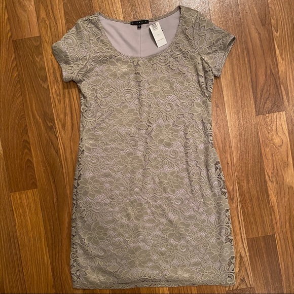 NWT Gray Floral Lace Tshirt Dress - Picture 1 of 2